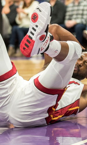 Heat All-Star Dwyane Wade clears concussion protocol after hard fall, returns to score 15 points